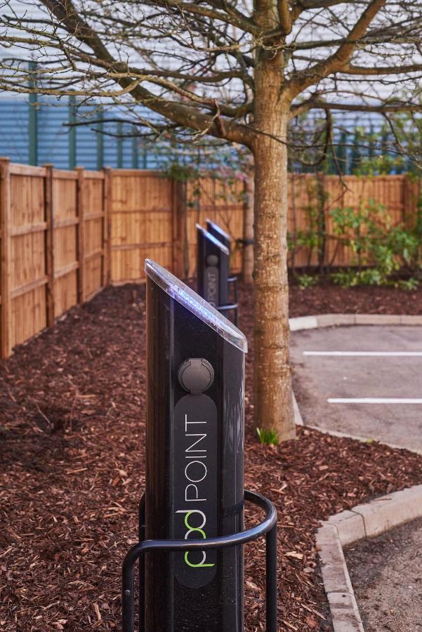 Seven Living Slough - Free Parking & Fast Wi-Fi Exterior photo